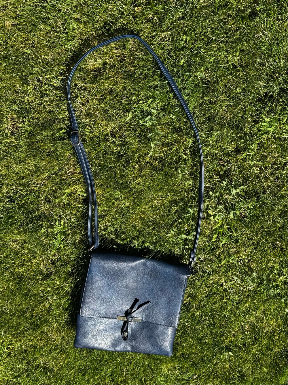Navy Blue Vegan Leather Crossbody Flap Purse Bag Knot Gold Bar Striped Lining